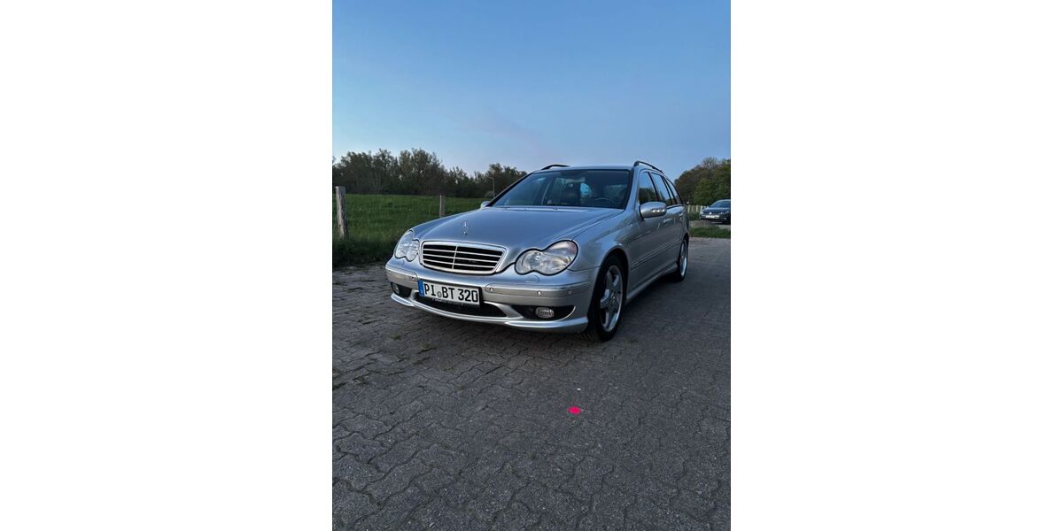 Mercedes-Benz C 32 AMG 234.744 km 9.200 &euro; Wedel 22880