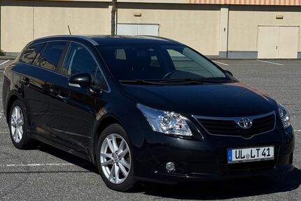 Toyota Avensis 268.000 km 3.900 &euro; Hamburg 22115