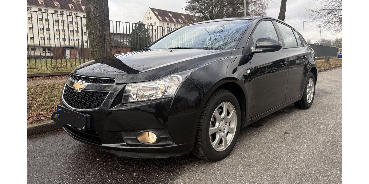 Chevrolet Cruze 64.000 km 6.990 &euro; Hamburg 22045