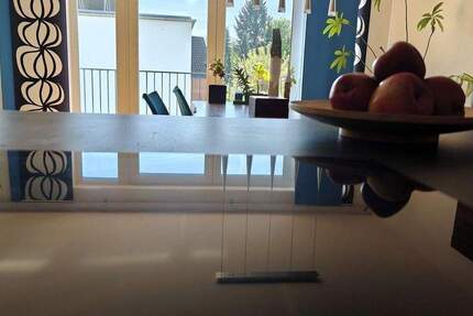 Exklusives Raumkonzept: En-suite Bad, Ankleidezimmer & großer Süd-Balkon in sonnigem Smart Home 3 zimmer