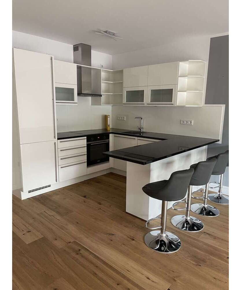 Wohnung zum Mieten in Hamburg 1.340 € 91.3 m²