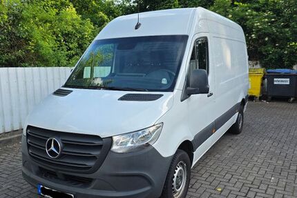 Mercedes-Benz Sprinter 143.638 km 25.300 &euro; Hamburg 22339