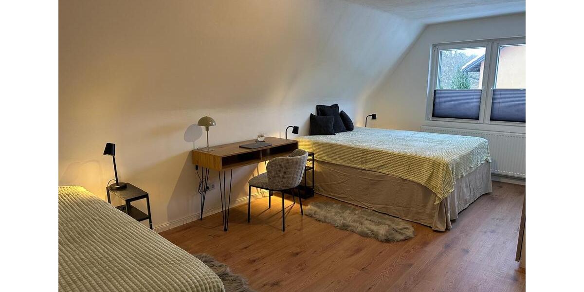 Etagenwohnung Ahrensburg - 4 Zimmer, 110 m&sup2;, 2.500&euro; | Angebot:26579116