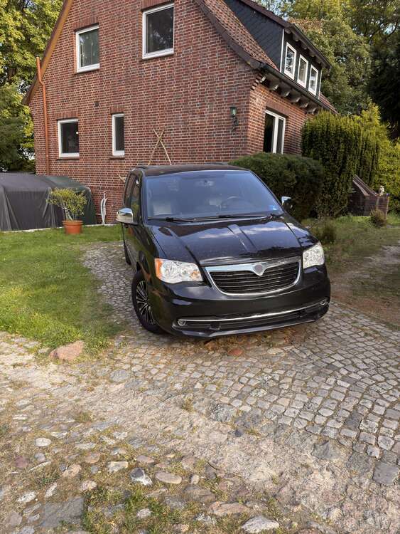 Lancia Voyager 244.600 km 7.654 € seevetal 21217