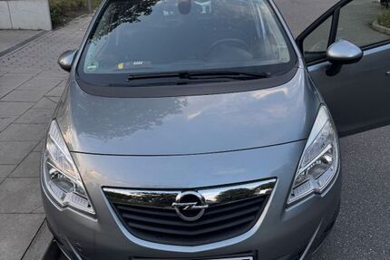 Opel Meriva 69.790 km 5.200 &euro; Hamburg 22453