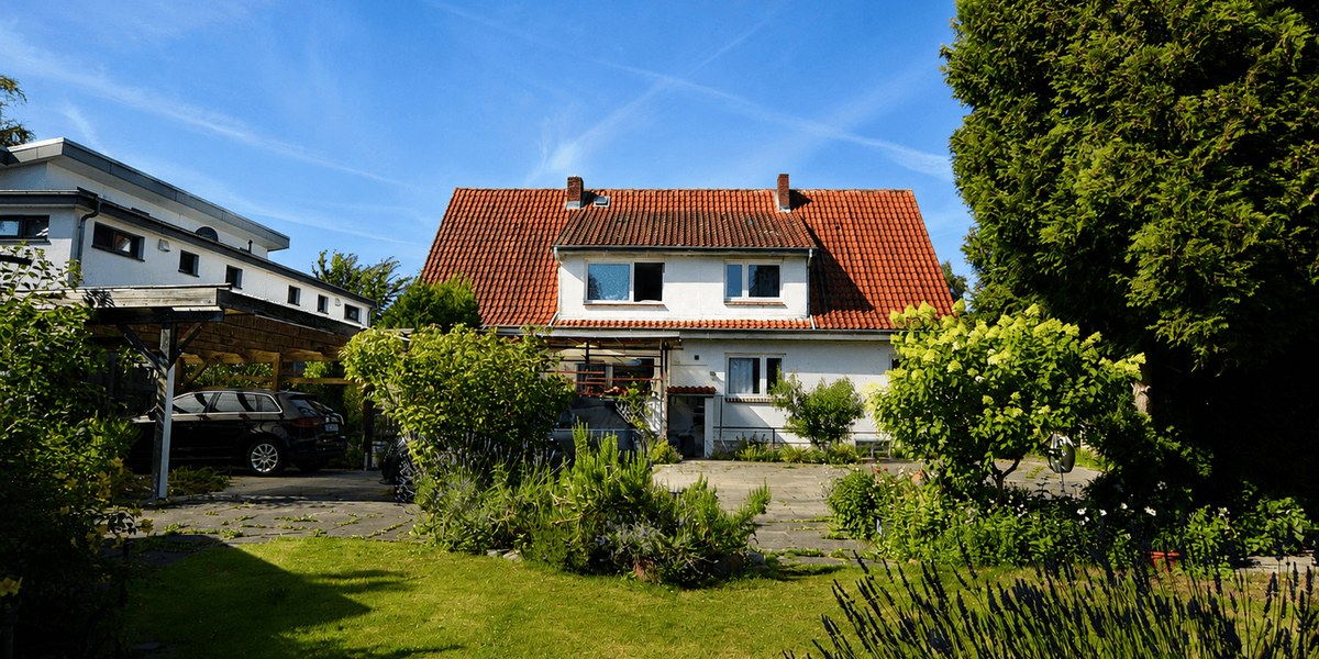 Einfamilienhaus Hamburg Schnelsen - 10 Zimmer, 200 m&sup2;, 750.000&euro; | Angebot:27135195