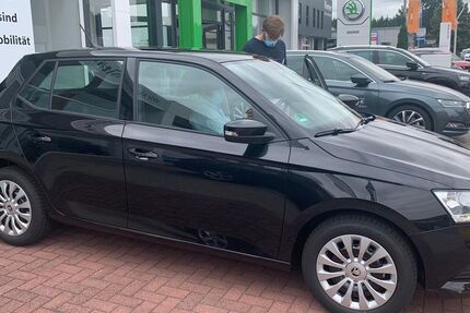 Skoda Fabia 49.900 km 10.800 &euro; Hamburg 20355