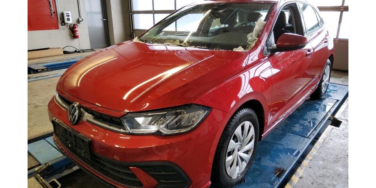 VW Polo 17.600 km 14.355 &euro; Appen 25482