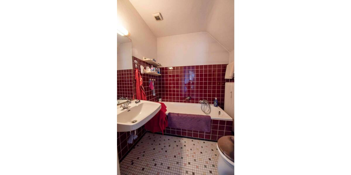 Einfamilienhaus Stelle Ashausen - 7 Zimmer, 242 m&sup2;, 439.000&euro; | Angebot:26055357