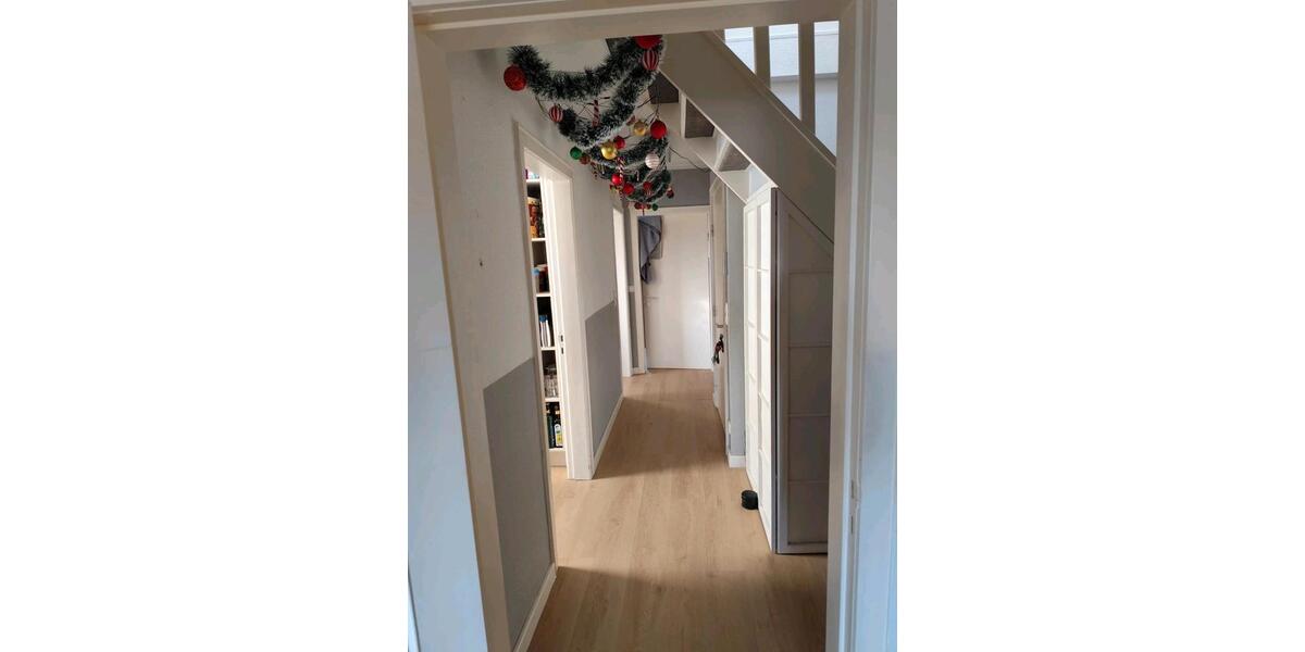 Dachgeschoßwohnung Norderstedt Friedrichsgabe - 3 Zimmer, 88 m&sup2;, 1.200&euro; | Angebot:25392347