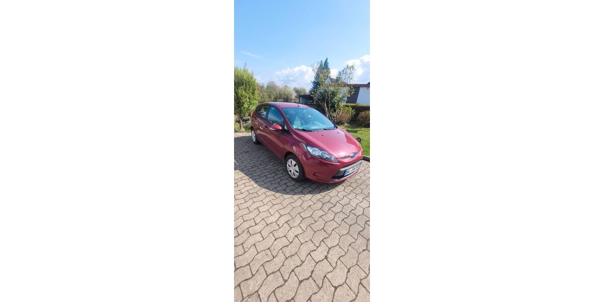 Ford Fiesta 121.197 km 4.500 &euro; Seevetal 21218