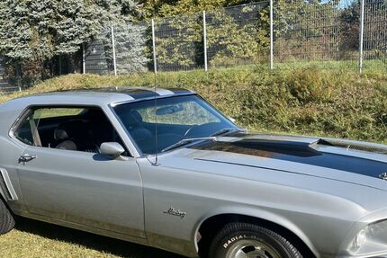 Ford Mustang 111.111 km 33.950 &euro; Norderstedt 22844