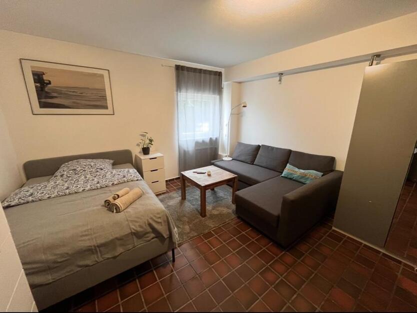 WG-Zimmer in frisch renovierter Wohnung mit Garten