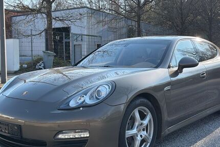 Porsche Panamera 48.000 km 34.700 &euro; Hamburg 22453