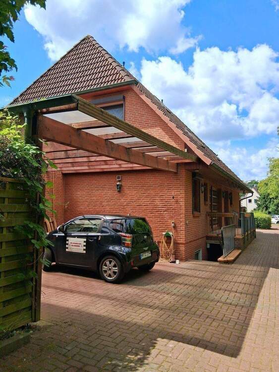 über 300 m2 WflNfl. - xxl Landhaus für 2 Familien oder große Familie - FREI - 2 x 5 Zimmer - Kamin - Sauna - riesiger Keller -
