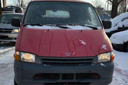 Toyota Hiace 246.882 km 5.390 &euro; Hamburg 20537