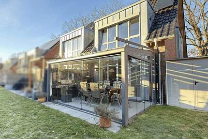 Doppelhaushälfte . Norderstedt - Glashütte 4 zimmer