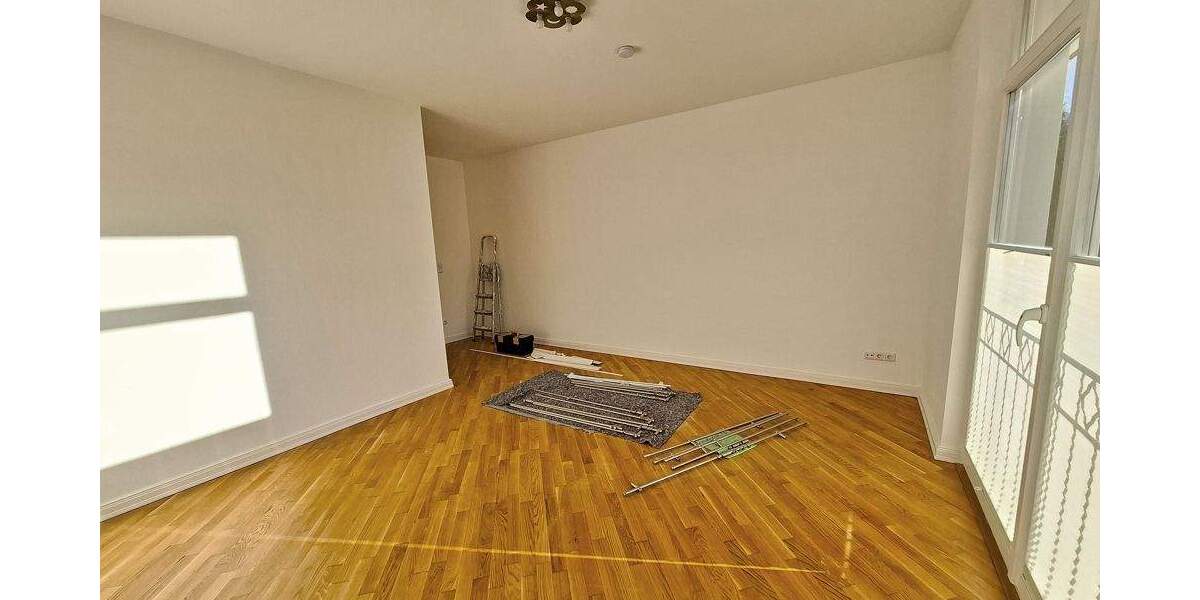 Genau richtig für Ihre kleine Familie oder für eine Zweier-WG der Generation 50 plus! 4 zimmer