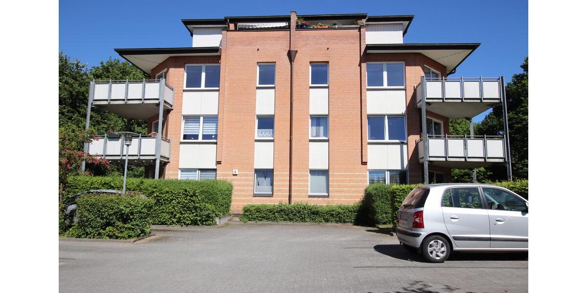 Charmante Dachgeschosswohnung mit 2 Zimmern und Fahrstuhl - Wentzel Dr. 2 zimmer