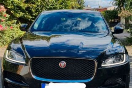 Jaguar F-Pace 186.000 km 13.600 &euro; Norderstedt 22850