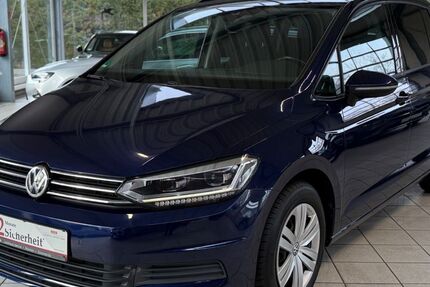 VW Touran 153.656 km 15.499 &euro; Buxtehude 21614