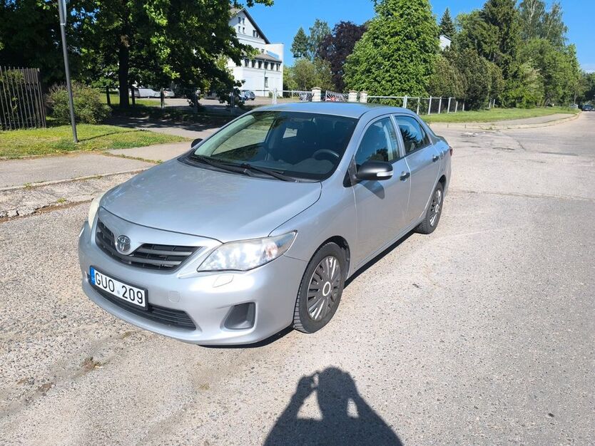 Toyota Corolla 176.273 km 3.999 € Hamburg 22547
