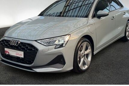 Audi A3 7.721 km 33.880 &euro; Hamburg 22529