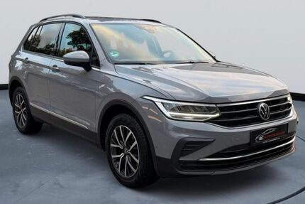 VW Tiguan 27.369 km 26.980 € Ahrensburg 22926