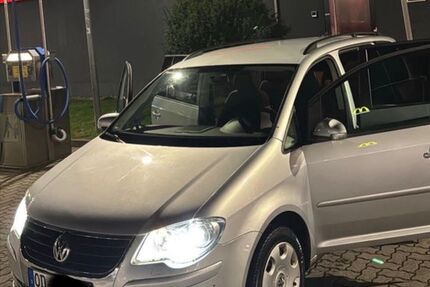 VW Touran 272.000 km 2.600 &euro; Reinbek 21465