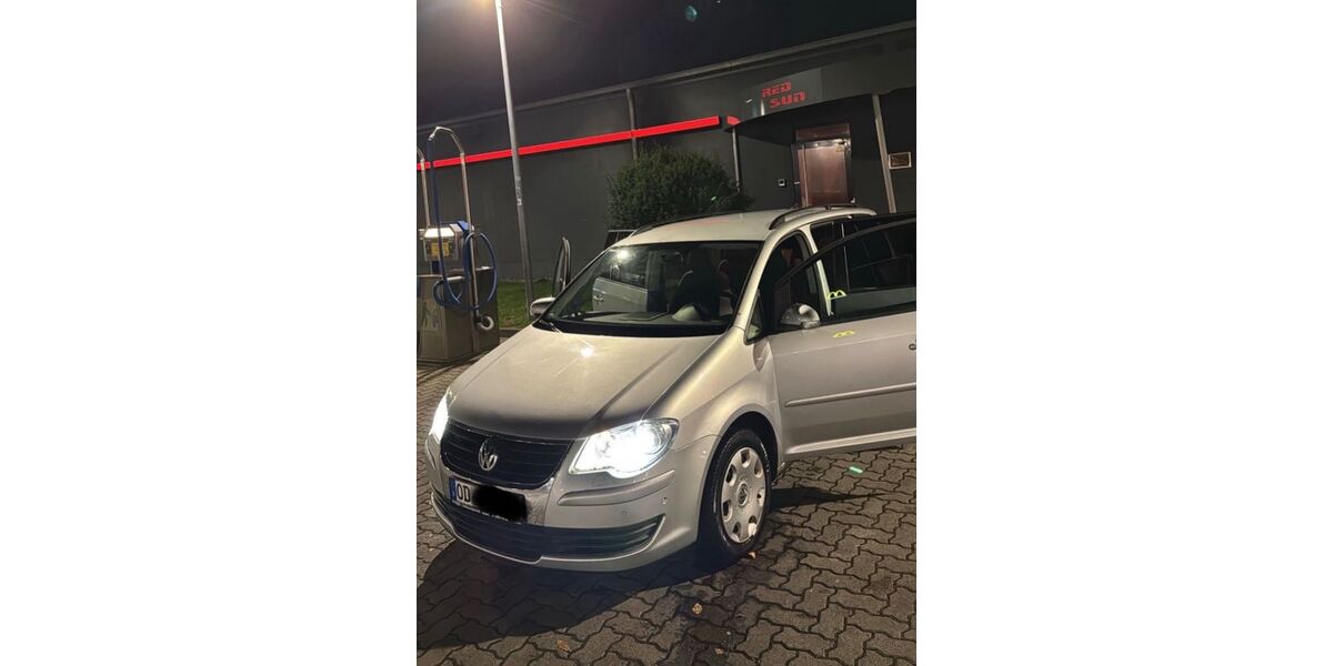 VW Touran 272.000 km 2.600 &euro; Reinbek 21465