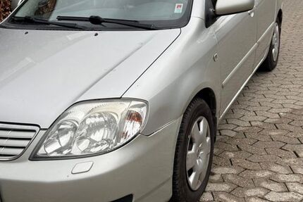 Toyota Corolla 118.000 km 5.800 &euro; Hamburg 22119