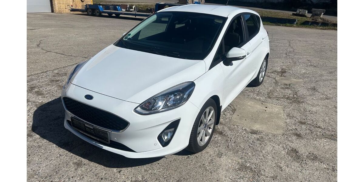 Ford Fiesta 13.895 km 15.490 &euro; Barsbüttel 22885