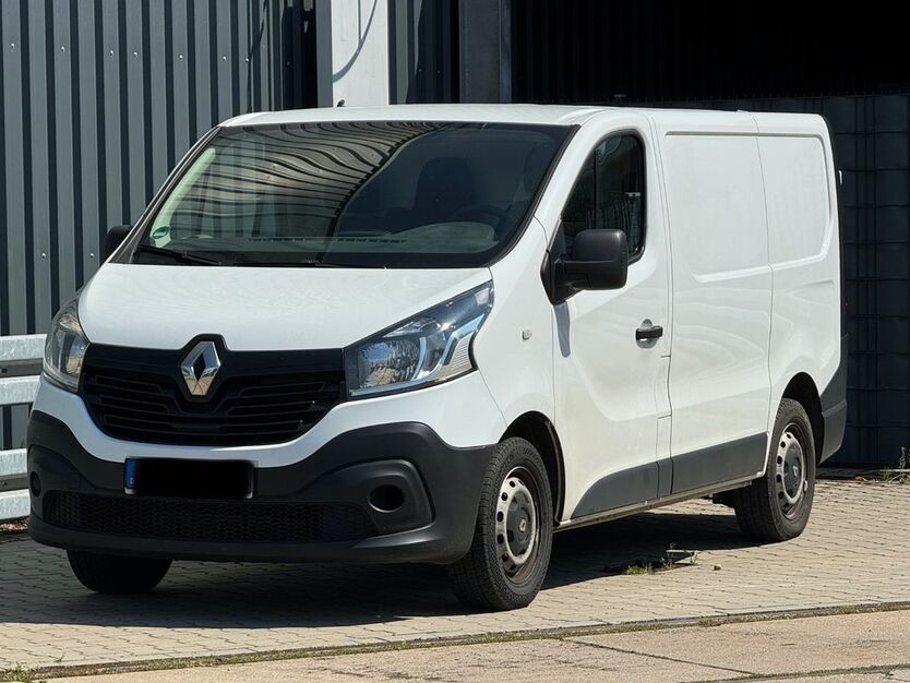 Renault Trafic 208.000 km 7.199 € Hamburg 20539
