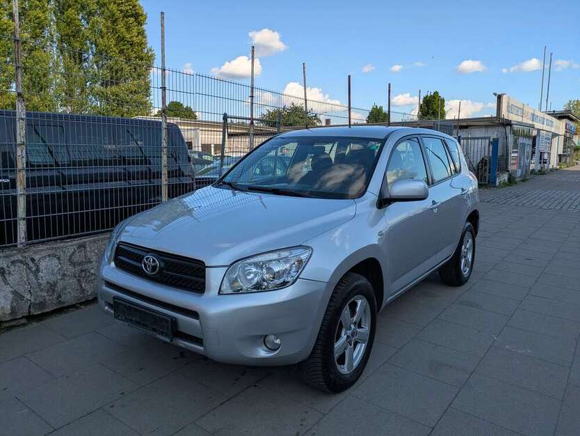RAV 4