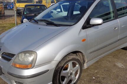 Nissan Almera Tino 162.499 km 1.250 &euro; Hamburg 22399