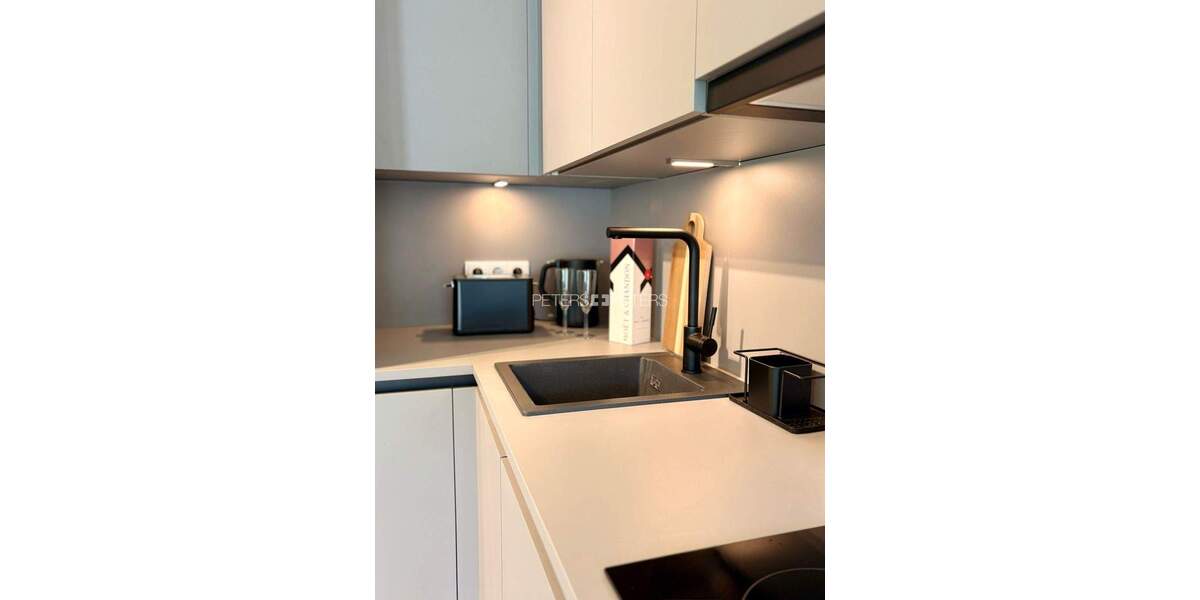 Koffer rein, fertig: 34 m² komplett möbliert - inkl. Waschtrockner & SmartTV 1 zimmer