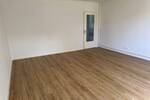 Nähe S-Bahnhof SülldorfErstbezug nach Renovierung, 2 Zi.-Whg.62m², EBK, neues Vollbad, gr. sonniger Balkon 1.070 inkl.