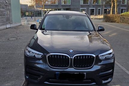 BMW X3 143.109 km 25.500 &euro; Hamburg 21109