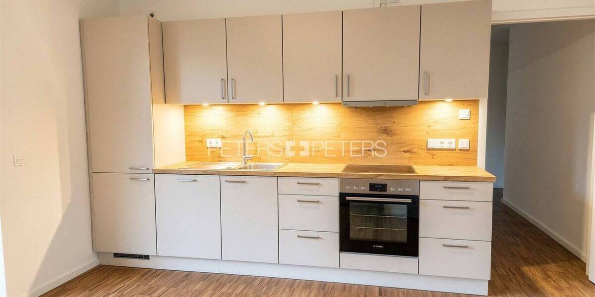 Etagenwohnung Pinneberg - 5 Zimmer, 125 m&sup2;, 2.199&euro; | Angebot:26917989