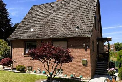 Top gepflegtes Einfamilienhaus mit traumhaftem, großem Garten in Hamburg-Rönneburg! 5 zimmer