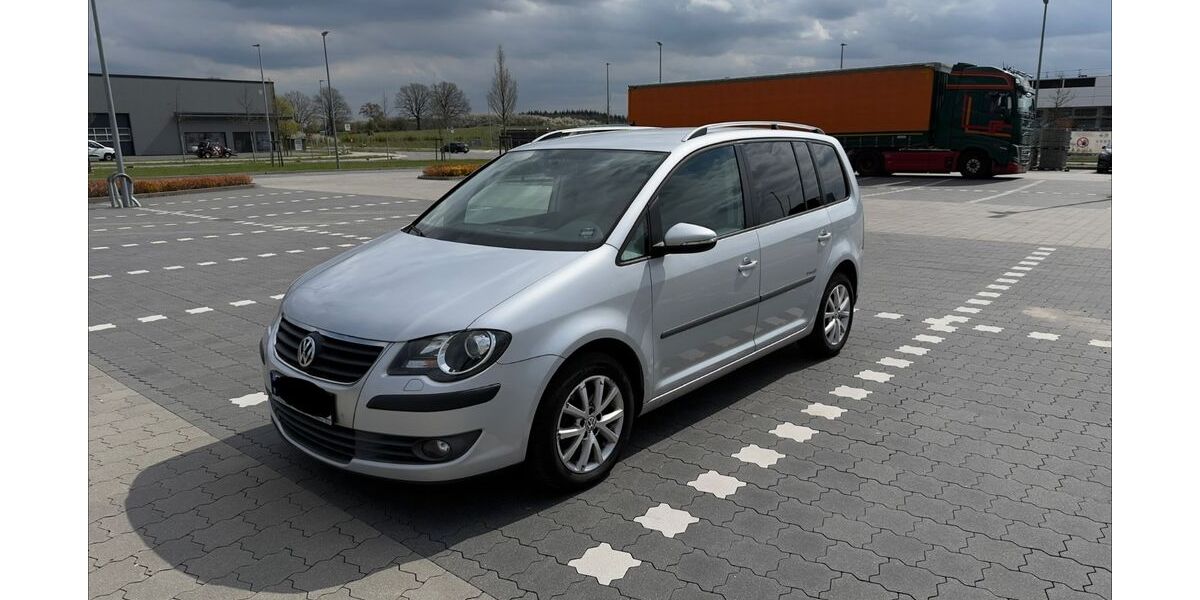 VW Touran 193.000 km 4.500 &euro; Großhansdorf 22927