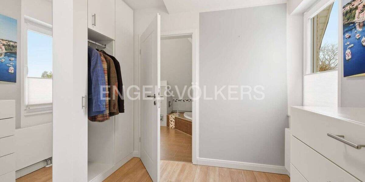 Einfamilienhaus Ahrensburg - 6 Zimmer, 200 m&sup2;, 995.000&euro; | Angebot:25930059