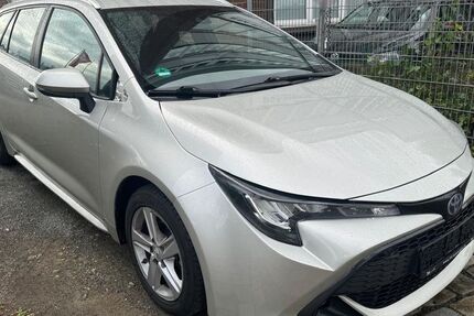 Toyota Corolla 220.000 km 13.900 € Hamburg 22113