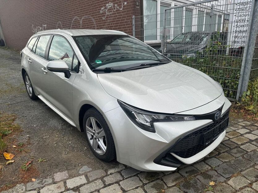 Toyota Corolla 220.000 km 13.900 € Hamburg 22113