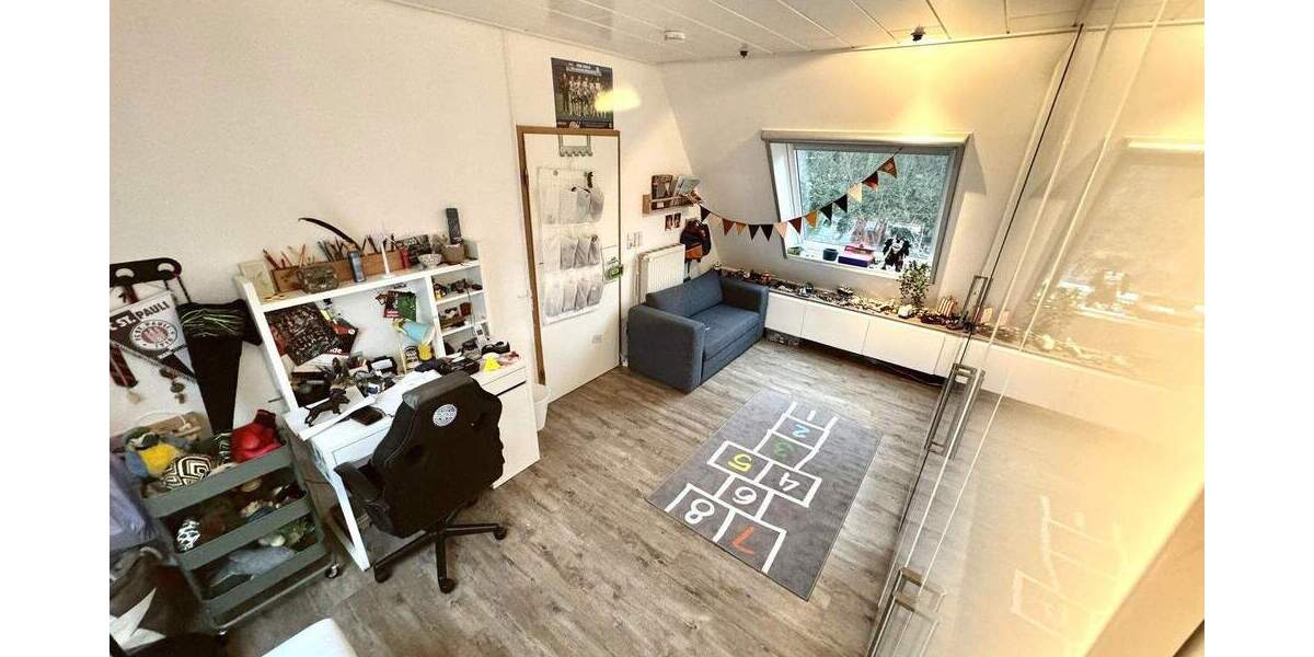 Provisionsfrei! Viel Platz für die Familie - zentrales Wohnen im Grünen! 6 zimmer