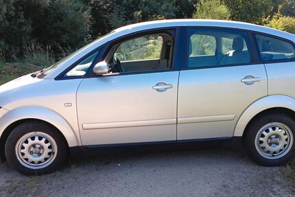 Audi A2 283.155 km 4.950 € Hamburg 20144