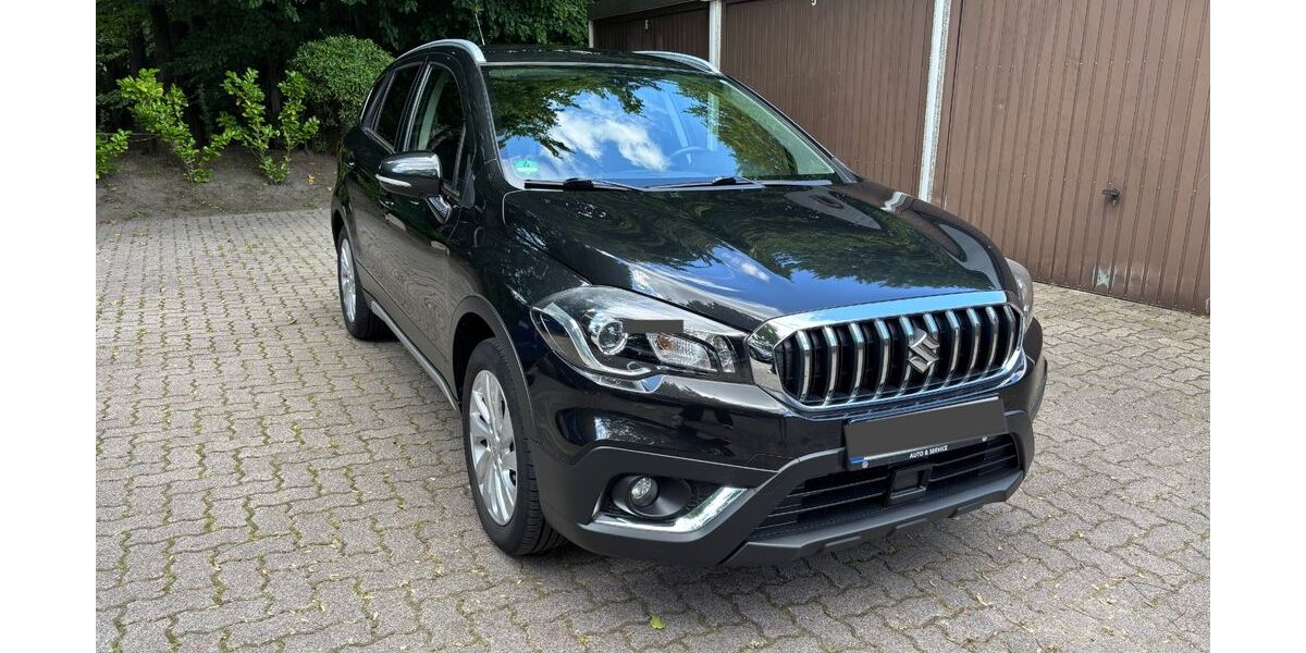 Suzuki (SX4) S-Cross 56.206 km 17.800 &euro; Hamburg 22089