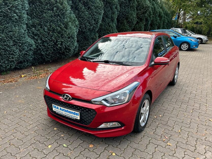 Hyundai i20 51.695 km 11.790 € Ellerbek bei Hamburg 25474