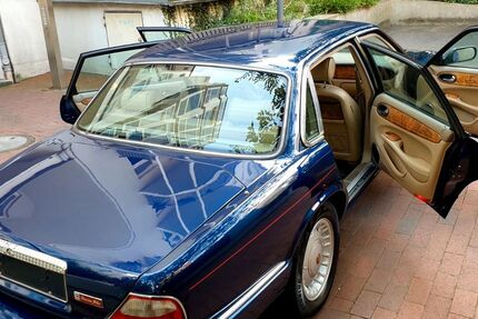 Jaguar Daimler 159.000 km 22.900 &euro; Hamburg 20144