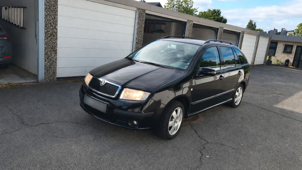 Skoda Fabia 185.000 km 2.390 &euro; Norderstedt 22844